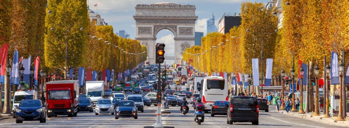 Visiter Paris en bus : quel est le meilleur parcours ?